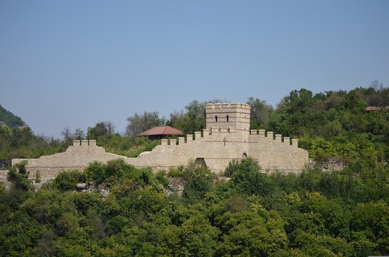 벨리코 터르노보 차레베츠 요새 - 이미지