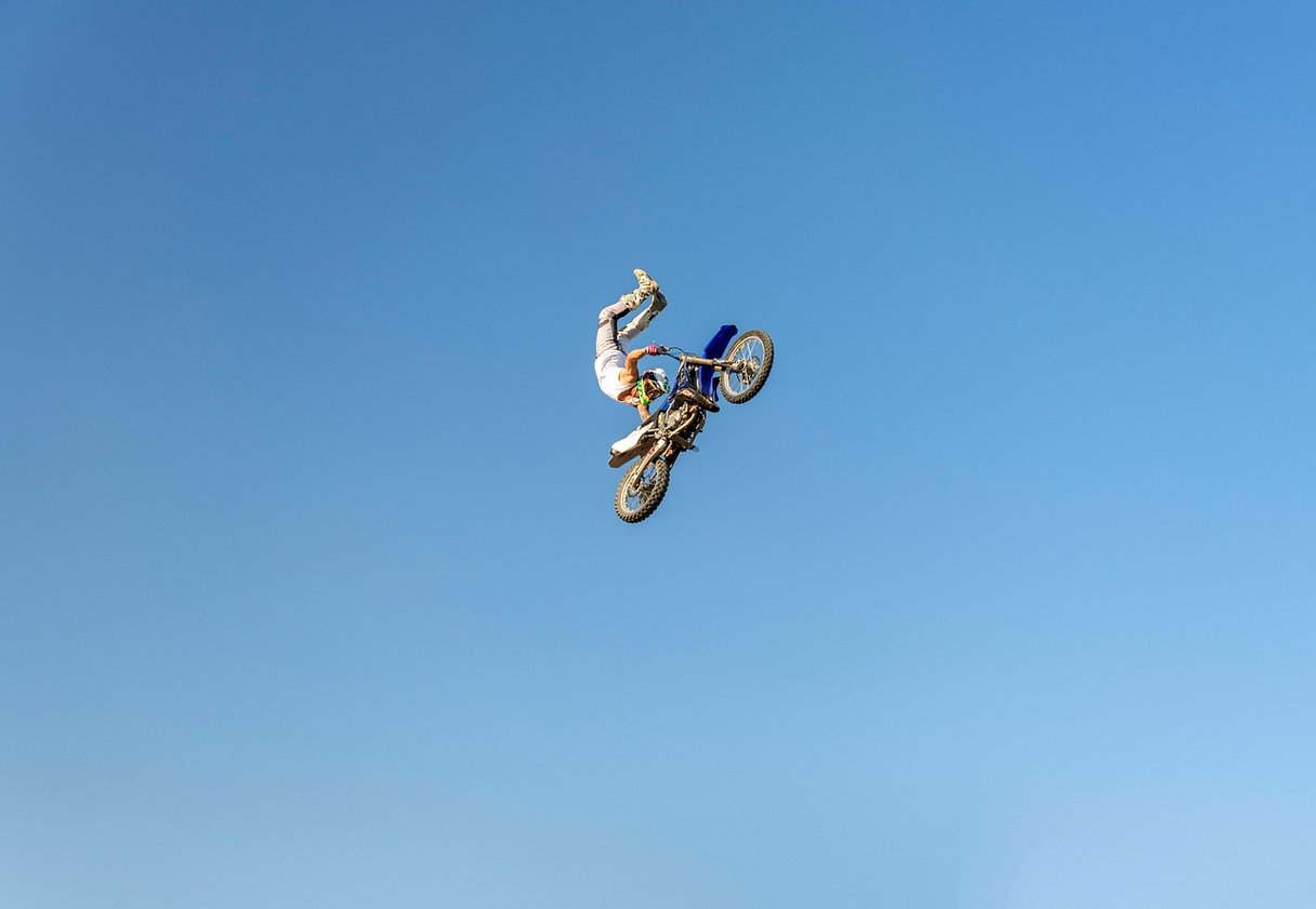 청년 도약 - 이미지