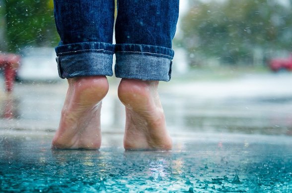 맨발 걷기 - 이미지