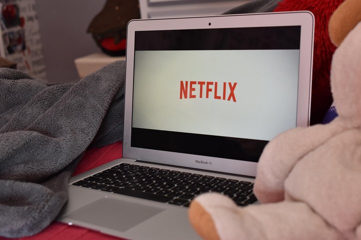 Netflix 주식차트 - 이미지