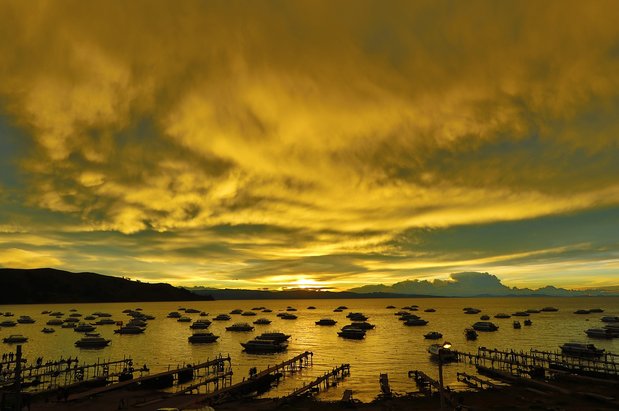 코파카바나 티티카카 호수 - 이미지